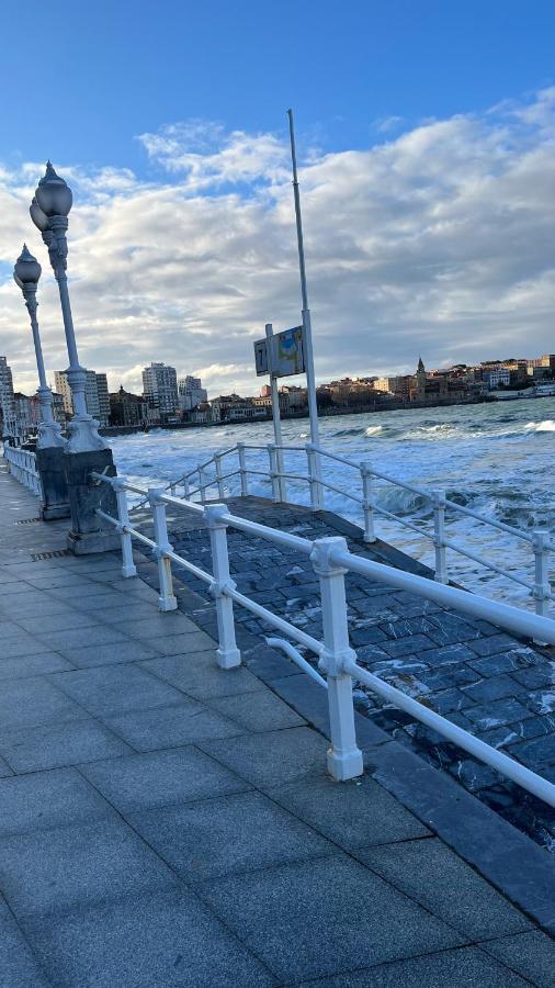 Appartamento Apartamento Gijón Esterno foto